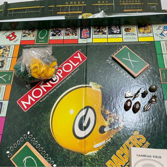 NFL Games Vintage Green Bay Packers Monopoly Board Game Favre